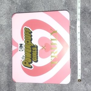 Truly Powerpuff girls metal tin
